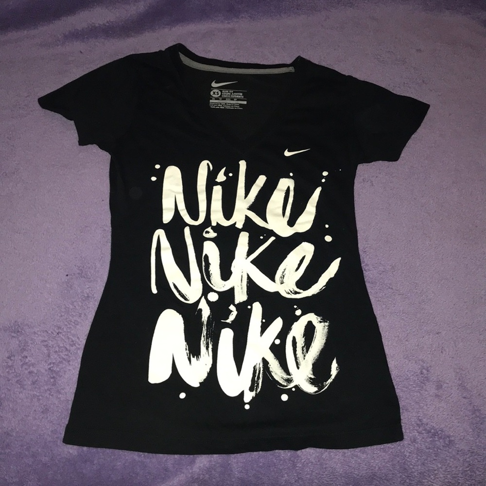 Nike short sleeve tshirt